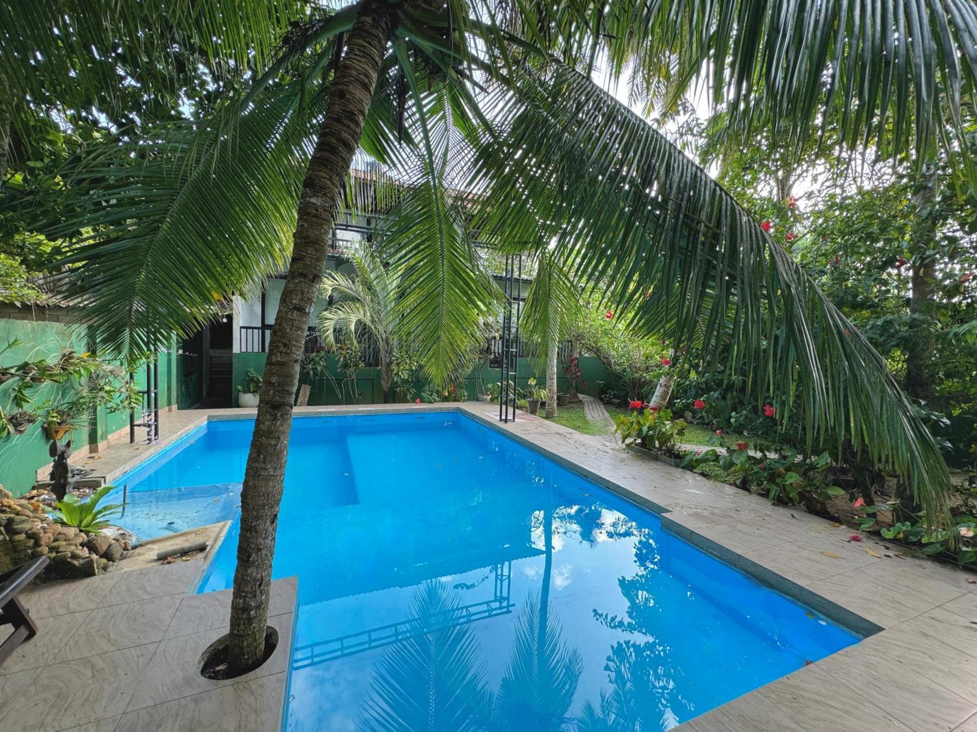 Swastha Ayurveda Villa Hikkaduwa Exteriör bild
