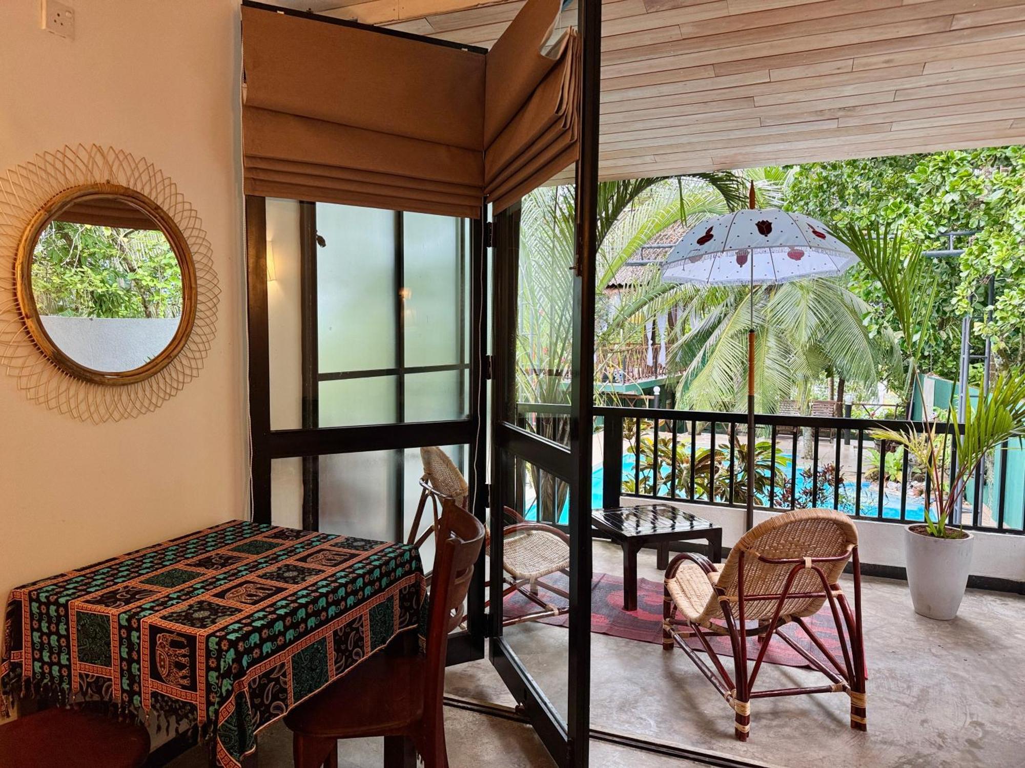Swastha Ayurveda Villa Hikkaduwa Exteriör bild