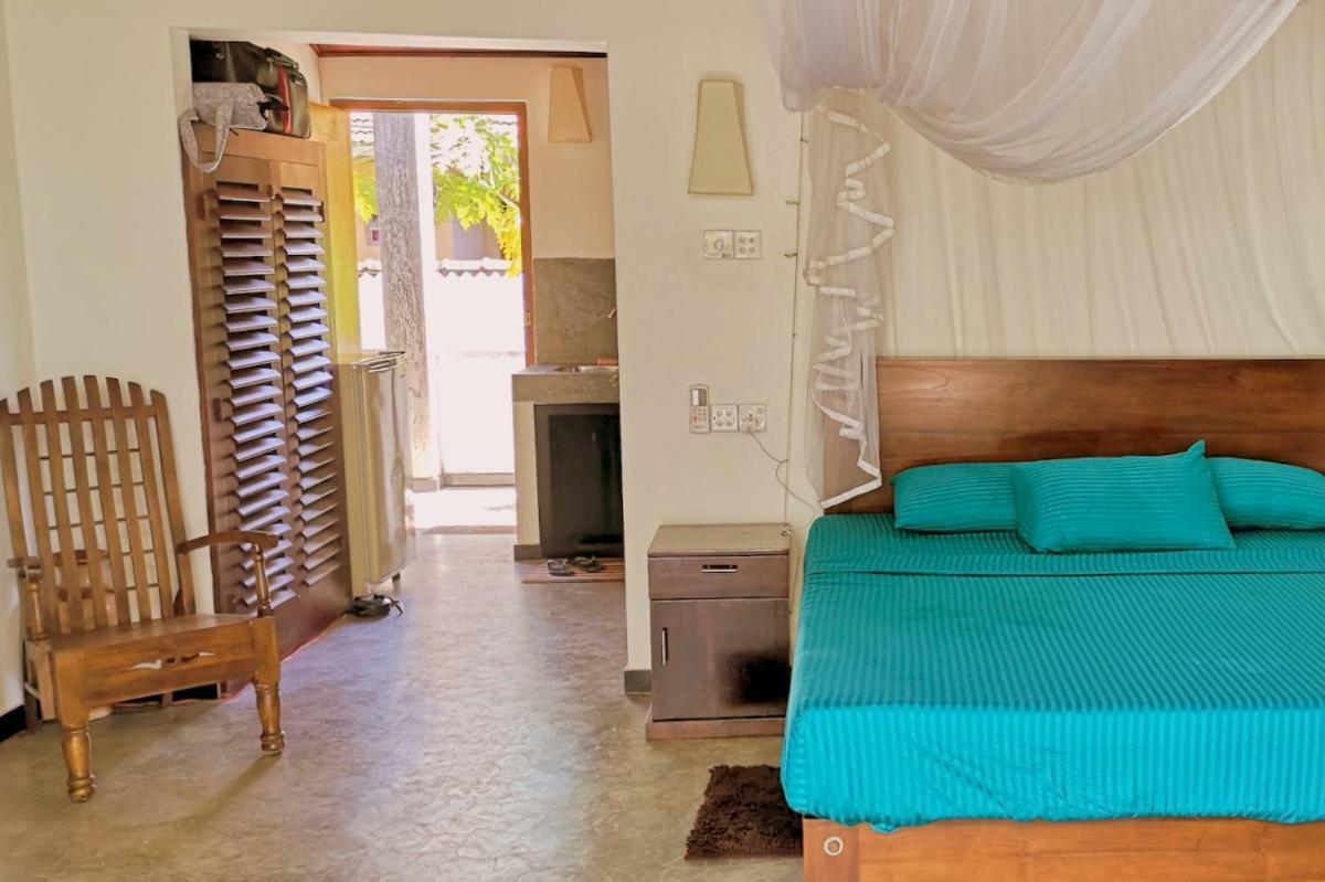 Swastha Ayurveda Villa Hikkaduwa Exteriör bild